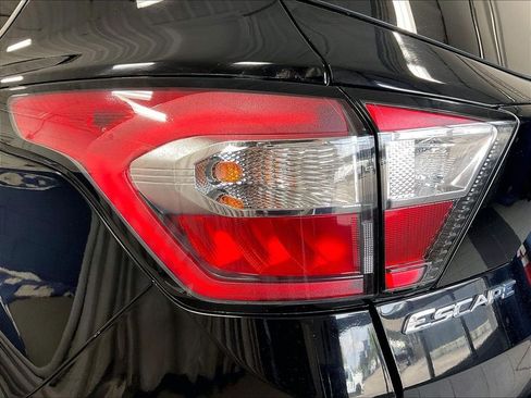 Used 2018 Ford Escape SE AWD/4WD image 35