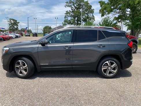 Used 2019 GMC Terrain SLT w/ Preferred Package FWD image 6