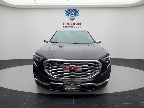 Used 2018 GMC Terrain Denali w/ Advanced Safety Package AWD/4WD image 8