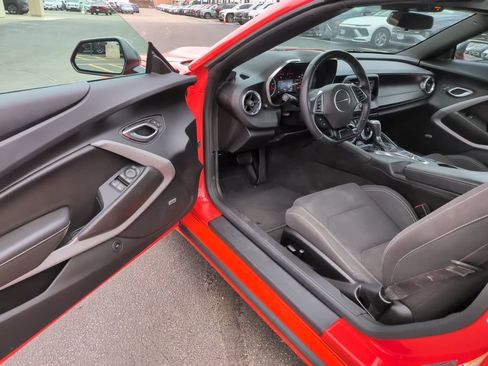 Used 2021 Chevrolet Camaro LT w/ RS Package image 11