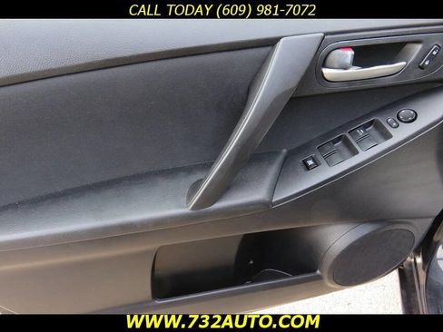 Used 2010 MAZDA MAZDA3 i Touring image 21