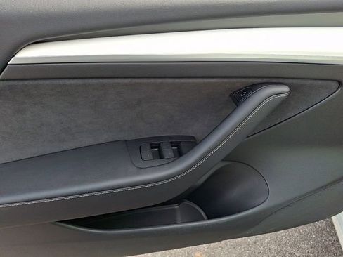 Used 2023 Tesla Model 3 Performance image 15