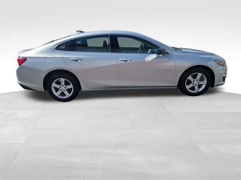 Used 2020 Chevrolet Malibu LS image 7