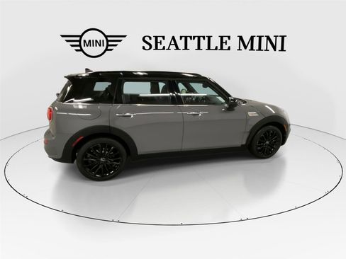 Used 2019 MINI Cooper Clubman S w/ Premium Package image 12