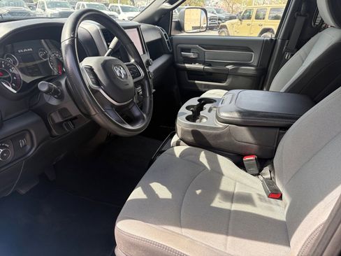 Used 2022 RAM 2500 Big Horn w/ Cold Weather Group image 12