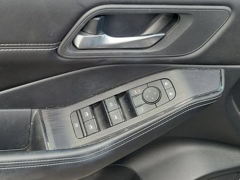 Used 2024 Nissan Rogue SV w/ SV Premium Package AWD/4WD image 22