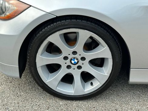 Used 2006 BMW 330i Sedan RWD image 11