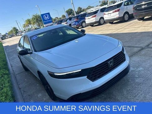 Used 2023 Honda Accord Sport image 3