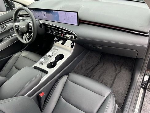 New 2026 Genesis GV70 2.5T Select image 18