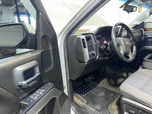 Used 2018 Chevrolet Silverado 1500 LT w/ Texas Edition RWD image 10