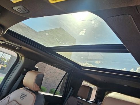 Used 2022 Ford Expedition King Ranch image 10