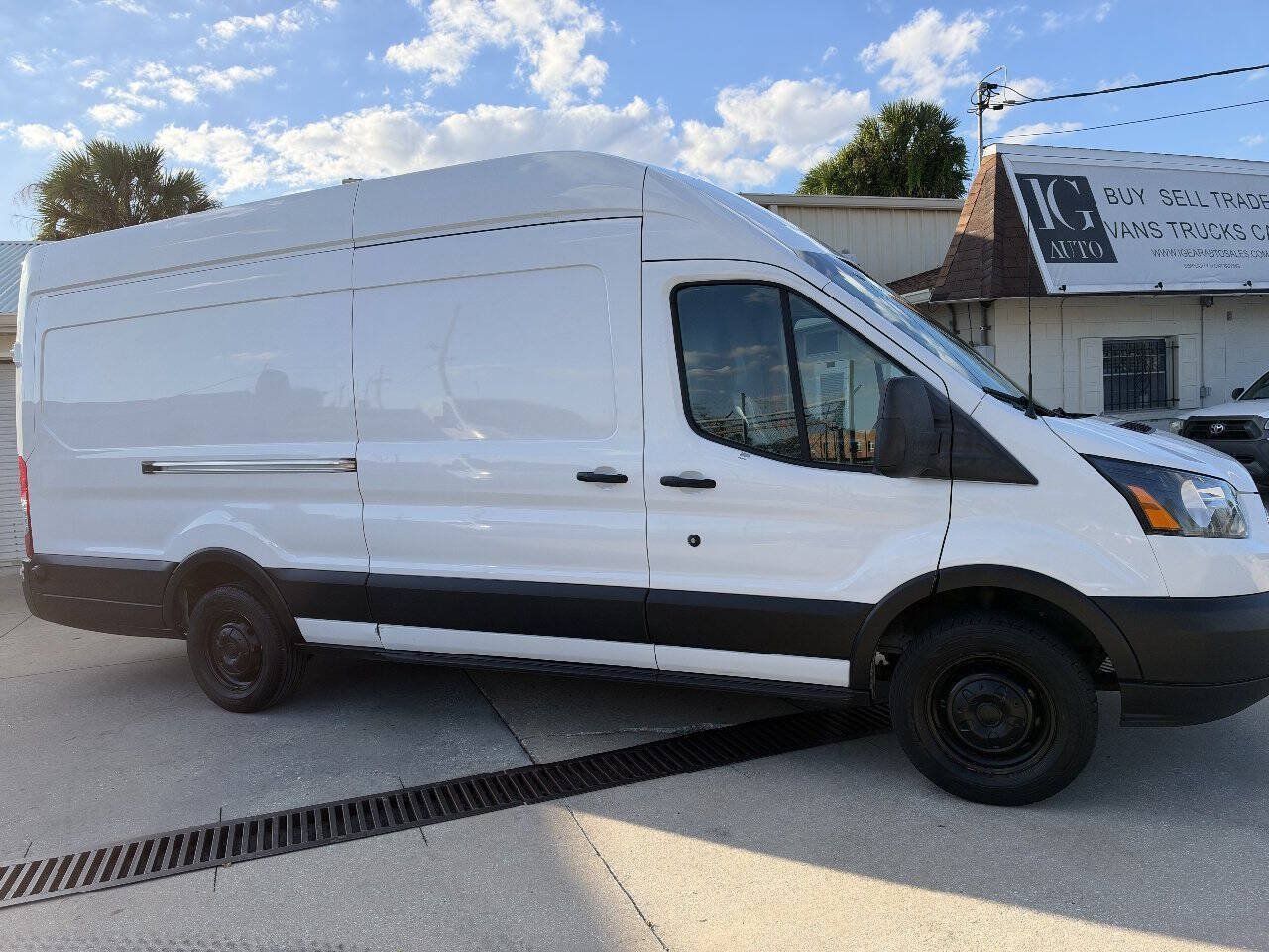 Used 2019 Ford Transit 350 148 High Roof Extended RWD image 12