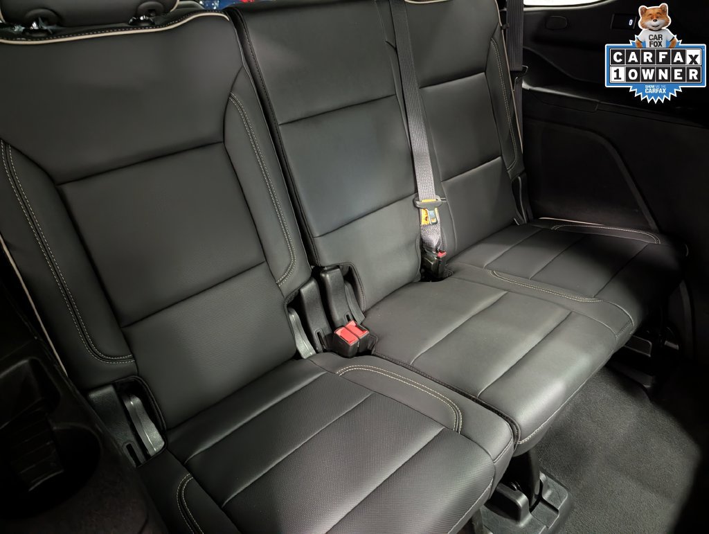 Used 2024 GMC Yukon SLT w/ SLT Premium Package AWD/4WD image 31