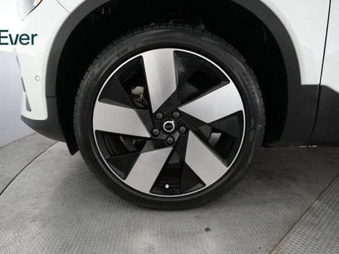 Used 2023 Volvo C40 P8 Recharge Ultimate AWD/4WD image 19