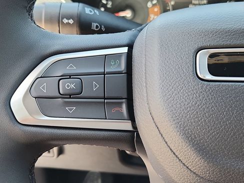 New 2026 Jeep Compass Latitude AWD/4WD image 11