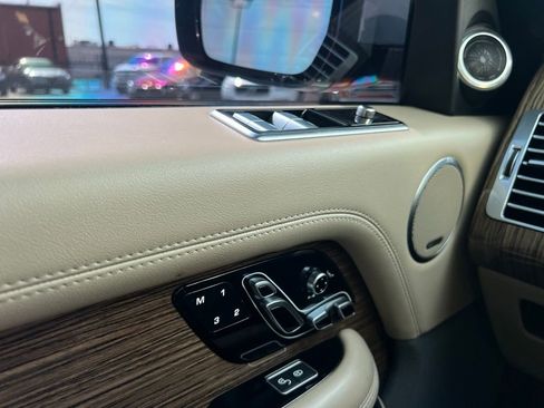 Used 2018 Land Rover Range Rover HSE image 49