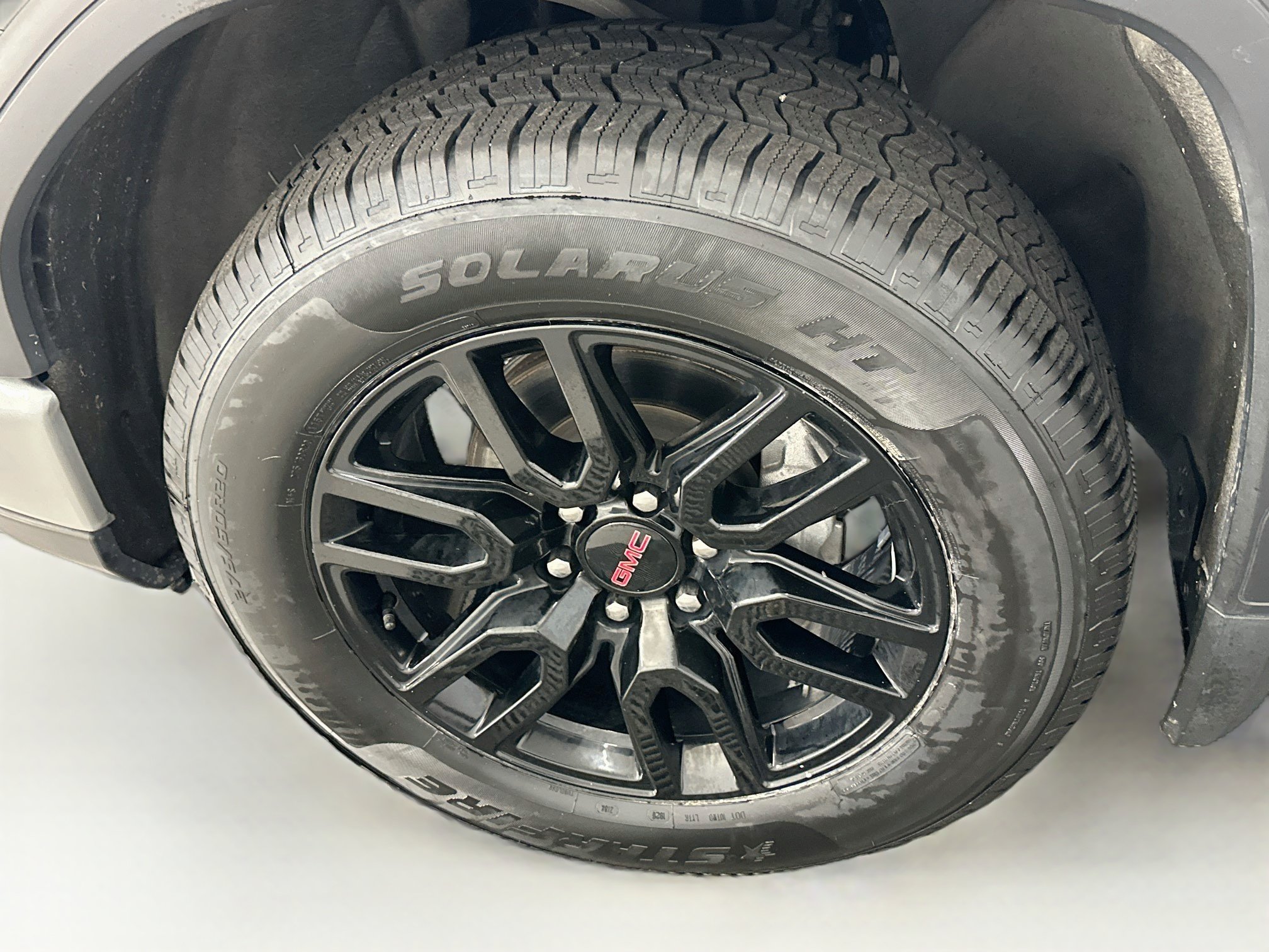 Used 2024 GMC Sierra 1500 Elevation AWD/4WD image 11