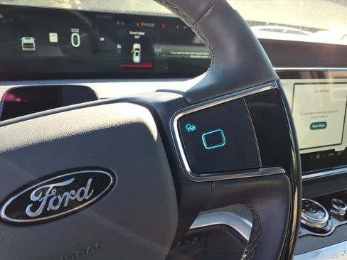 New 2025 Ford Expedition Tremor image 25