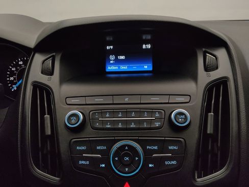 Used 2018 Ford Focus SE image 25