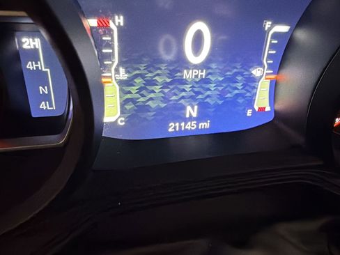 Used 2025 Jeep Wrangler Unlimited Sport AWD/4WD image 19