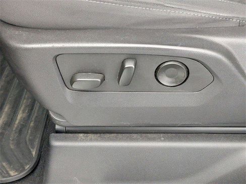 Certified 2024 Chevrolet Silverado 1500 LT image 20