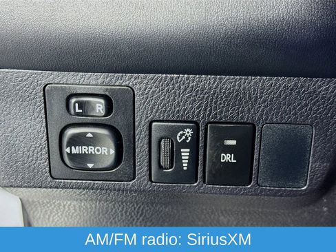 Used 2016 Toyota RAV4 SE image 11