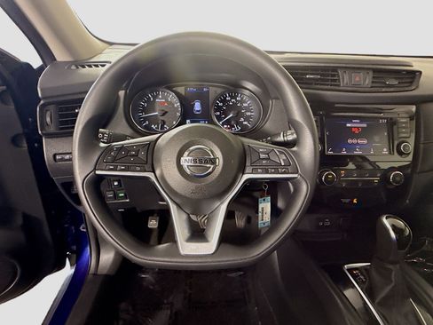 Used 2020 Nissan Rogue S FWD image 13