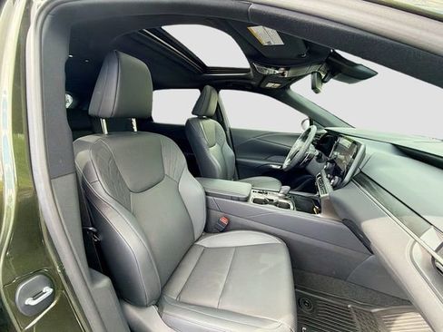 Used 2023 Lexus RX 350 Premium w/ Accessory Package AWD/4WD image 25