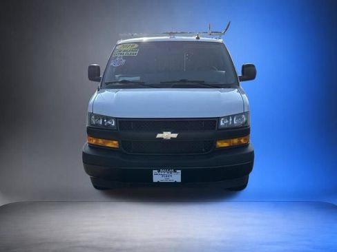 Used 2019 Chevrolet Express 2500 w/ Driver Convenience Package RWD image 2