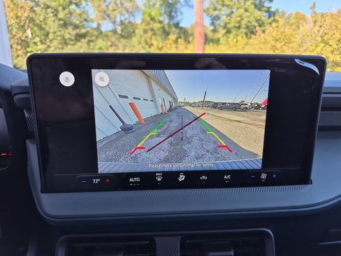 New 2025 Ford Maverick XL image 33