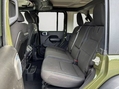 Used 2024 Jeep Wrangler Unlimited Rubicon 4xe AWD/4WD image 15