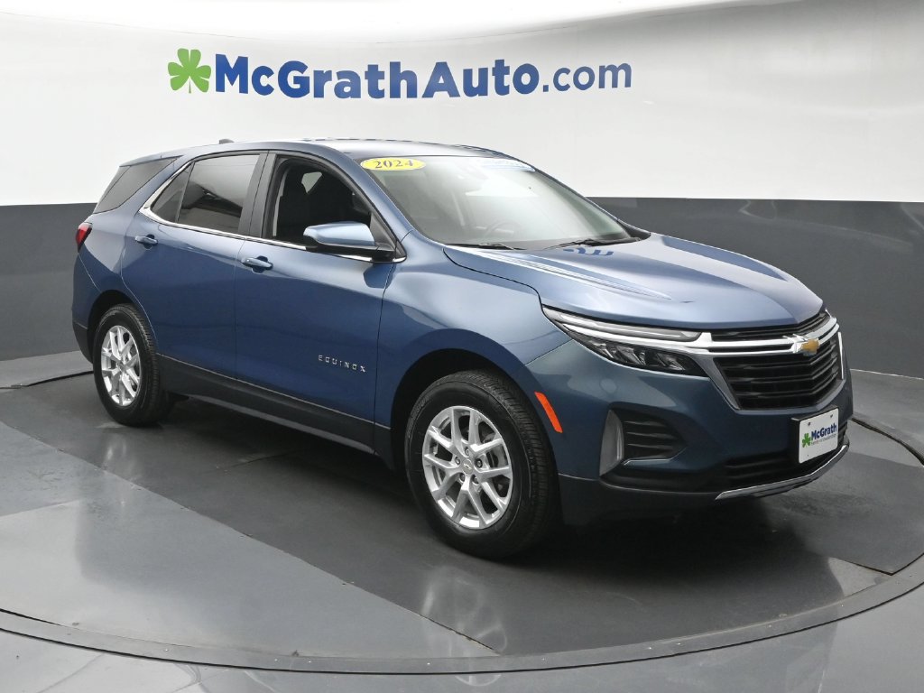 Used 2024 Chevrolet Equinox LT AWD/4WD image 2