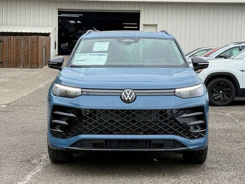 New 2026 Volkswagen Tiguan SE R-Line FWD image 10
