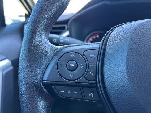 Used 2025 Toyota RAV4 XLE image 22