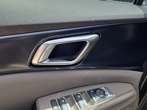 New 2027 Kia Carnival FWD image 19