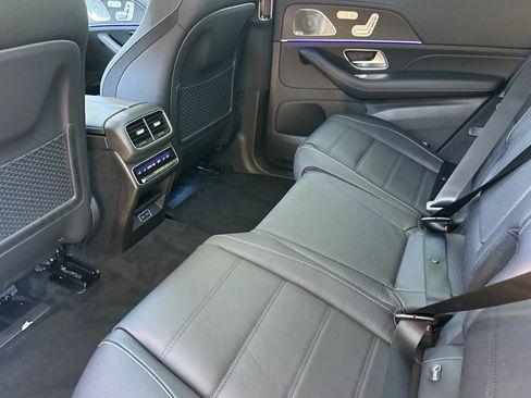 New 2026 Mercedes-Benz GLS 580 4MATIC image 23
