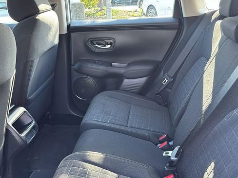 Used 2025 Honda HR-V LX image 29