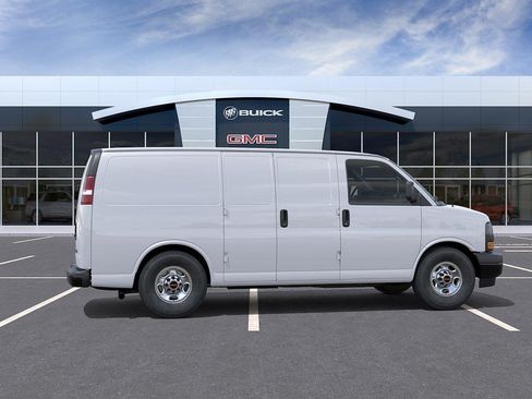 New 2026 GMC Savana 2500 RWD image 5