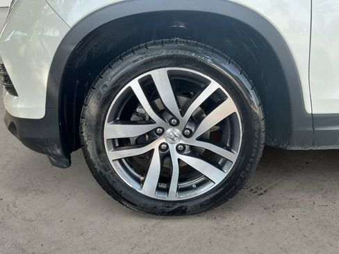 Used 2017 Honda Pilot Elite image 13