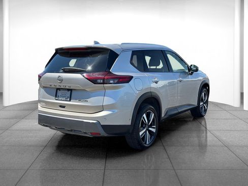 Used 2024 Nissan Rogue SL AWD/4WD image 7