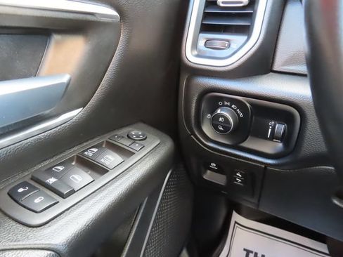 Used 2022 RAM 1500 Big Horn AWD/4WD image 33