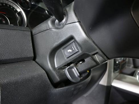 Used 2017 RAM 1500 Laramie AWD/4WD image 25