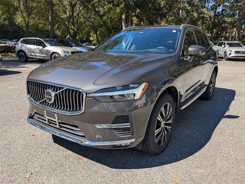 Certified 2022 Volvo XC60 B5 Inscription w/ Advanced Package image 8