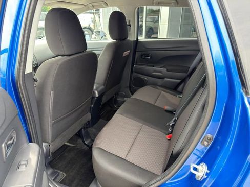 Used 2017 Mitsubishi Outlander Sport ES FWD image 12