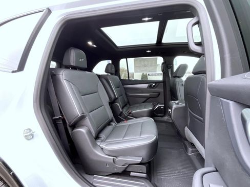 New 2026 Buick Enclave Sport Touring w/ Power Package image 18