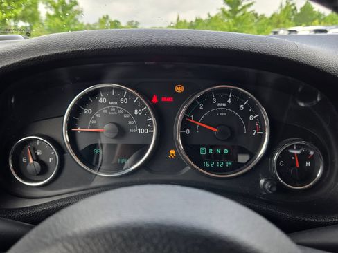 Used 2015 Jeep Wrangler Unlimited Sport w/ Quick Order Package 24S AWD/4WD image 26
