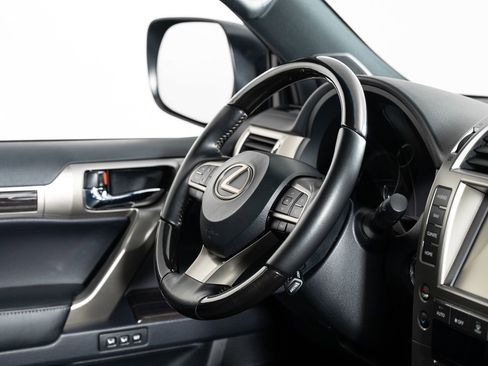 Used 2021 Lexus GX 460 Premium w/ Premium Package image 26