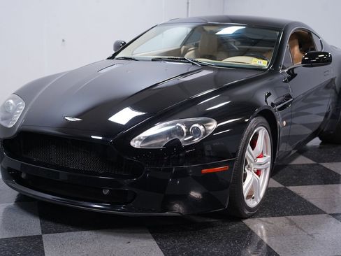 Used 2009 Aston Martin V8 Vantage Coupe image 16