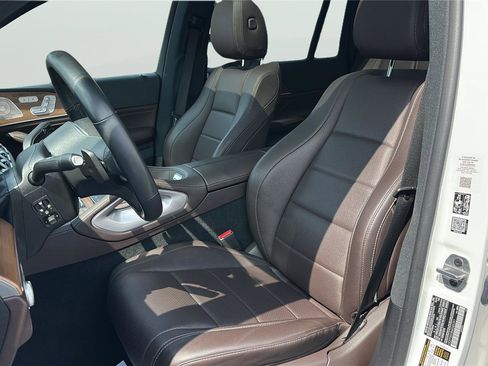Used 2022 Mercedes-Benz GLS 450 4MATIC image 35