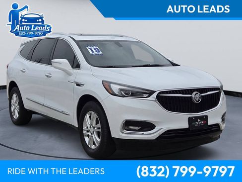Used 2019 Buick Enclave Essence FWD image 1